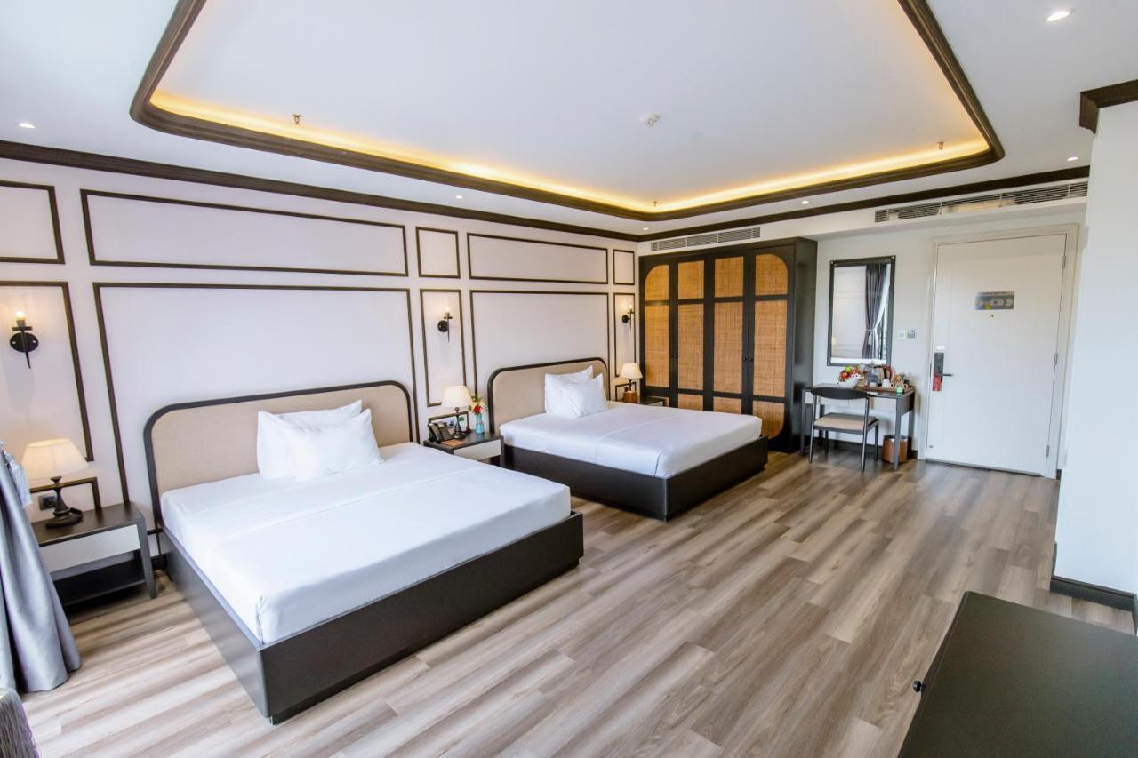 Khach San Robin Gia Nghia酒店 外观 照片